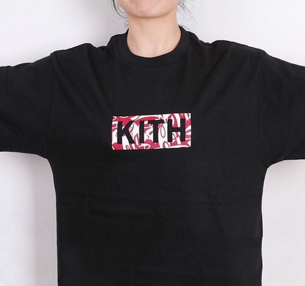 19ss kith x cola куба color logo tee мужчины женщина box логотип письмо printed твердой футболка hip hop street лето с коротким рукавом hfym, White;black
19ss kith x cola куба color logo tee мужчины женщина box логотип письмо printed твердой футболка hip hop street лето с коротким рукавом hfym, White;black
