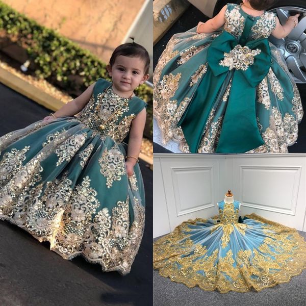 2020 cute little flower girls' dresses with gold lace applique long pageant gowns bow baby toddler communion dresses, White;blue
2020 cute little flower girls' dresses with gold lace applique long pageant gowns bow baby toddler communion dresses, White;blue