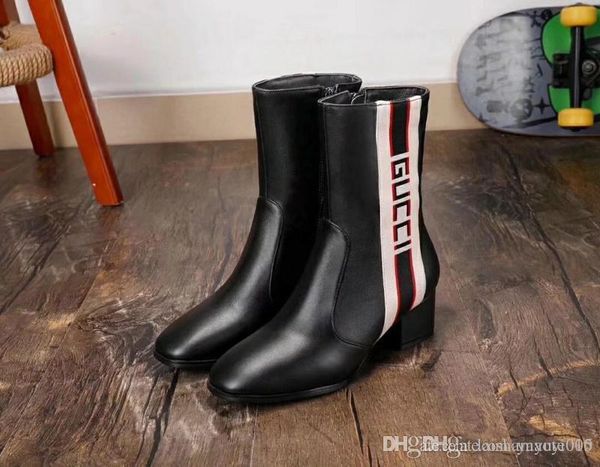 new women winter boots work bootss ladies casual boots fashion luxury designer autumn and winter fashion short boots size35-40, Black
new women winter boots work bootss ladies casual boots fashion luxury designer autumn and winter fashion short boots size35-40, Black