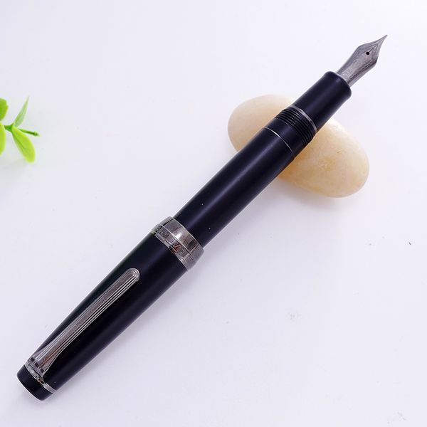 japan sailor grinded black 21k gold black point flat signature business sailor pen and pen
japan sailor grinded black 21k gold black point flat signature business sailor pen and pen