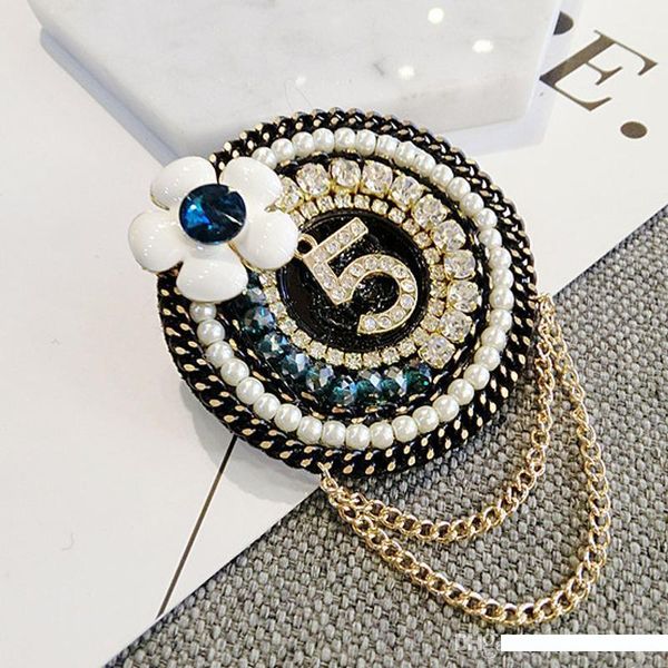новое прибытие круглого цветка no5 роскошная брошь pearl rhinestone конструктора брошь костюм pin отворот с цепочкой известных ювелирными из, Gray
новое прибытие круглого цветка no5 роскошная брошь pearl rhinestone конструктора брошь костюм pin отворот с цепочкой известных ювелирными из, Gray