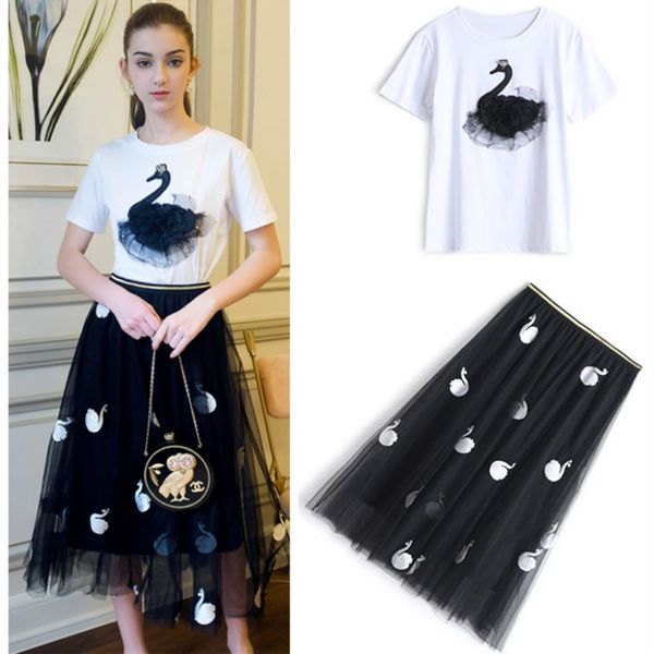 new brand runway women's elegant swan appliques beadings cotton tees and embroidery skirts two-piece skirt suits ns294, White;black
new brand runway women's elegant swan appliques beadings cotton tees and embroidery skirts two-piece skirt suits ns294, White;black