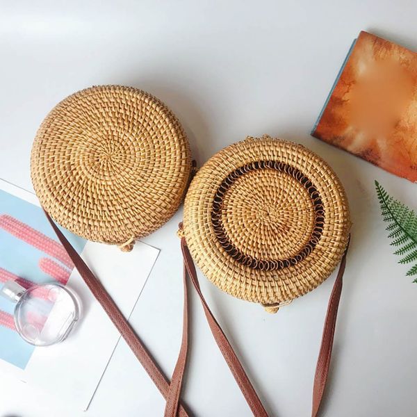 fashion explosion 2019 straw circle bags women summer handwoven bali round retro rattan straw beach new casual bag feminina
fashion explosion 2019 straw circle bags women summer handwoven bali round retro rattan straw beach new casual bag feminina