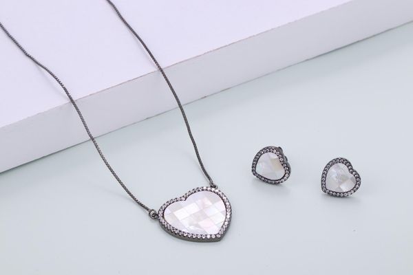 eyika heart shell jewelry set stud earring and necklace paved micro cubic zirconia fashion crystal jewelry for women, Silver
eyika heart shell jewelry set stud earring and necklace paved micro cubic zirconia fashion crystal jewelry for women, Silver