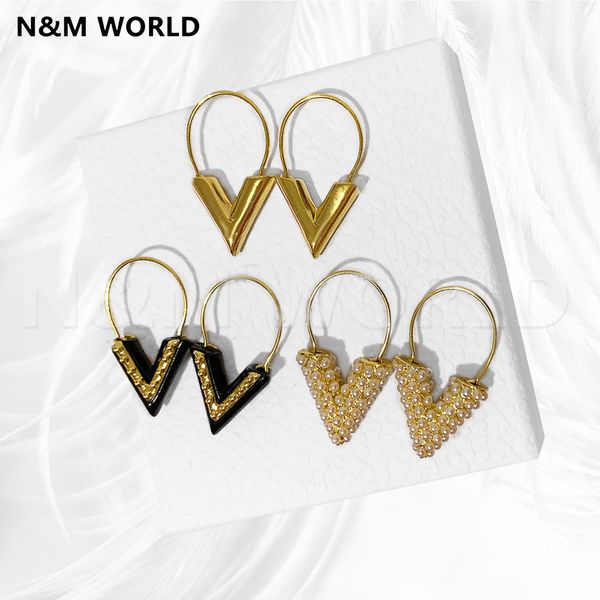 black / pearl/ gold 2019 fashion dangle earring classic retro letter brand earring for women girls gift, Silver
black / pearl/ gold 2019 fashion dangle earring classic retro letter brand earring for women girls gift, Silver