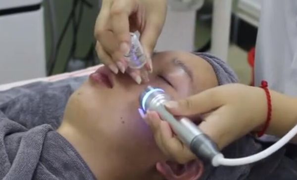 плео 8 in1 diamond dermabrasion пилинг дл ђода за кожей килоѬод вода aqua jet peel spa machine, Black;white
плео 8 in1 diamond dermabrasion пилинг дл ђода за кожей килоѬод вода aqua jet peel spa machine, Black;white