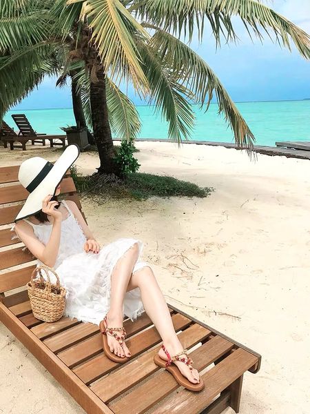 sandal women 2019 new hundred fairy wind flat bottom seaside luomaboximiya folk pin foot beach with water beads, Black
sandal women 2019 new hundred fairy wind flat bottom seaside luomaboximiya folk pin foot beach with water beads, Black