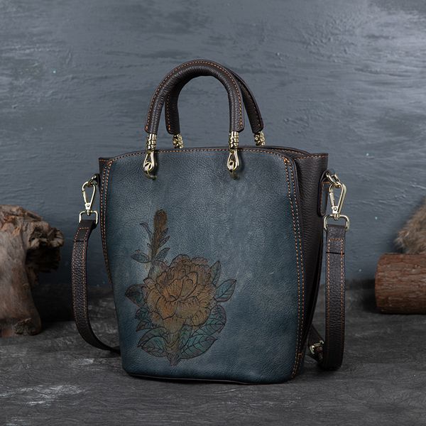 2020 new handbag female retro national style female bag single shoulder portable messenger bag first layer cowhide bucket
2020 new handbag female retro national style female bag single shoulder portable messenger bag first layer cowhide bucket