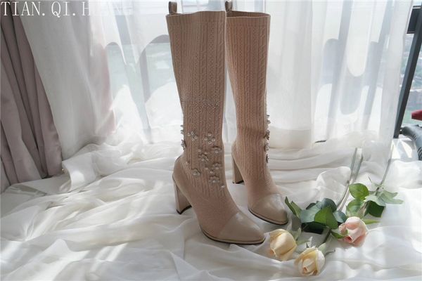 new style classic fashion design woman knee-high boots high heels women boots shoes pumps shoes winter boots t200111, Black
new style classic fashion design woman knee-high boots high heels women boots shoes pumps shoes winter boots t200111, Black