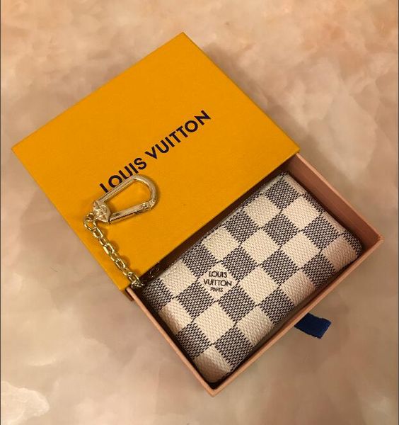 New de igner tote wallet leather men hort wallet for women men coin pur e clutch bag with box, Blue;white
New de igner tote wallet leather men hort wallet for women men coin pur e clutch bag with box, Blue;white