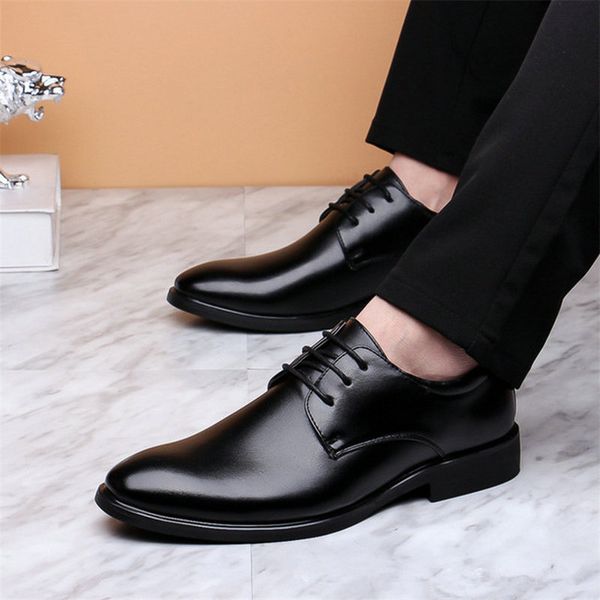 shoes new fashion 2019 men's point leather shoes black men's oxford official casual d12-08
shoes new fashion 2019 men's point leather shoes black men's oxford official casual d12-08