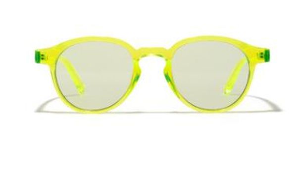 the latest fashion trend of men and women's general retro fashion personality candy color high-definition sunglasses hip-hop small fram, White;black
the latest fashion trend of men and women's general retro fashion personality candy color high-definition sunglasses hip-hop small fram, White;black