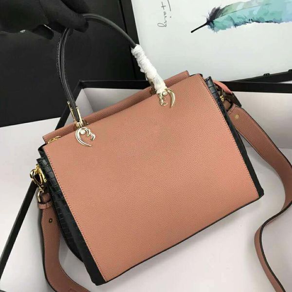 newdesigner bags chain shoulder strap women designer handbags fashion totes purses luxury handbg women fashion purse
newdesigner bags chain shoulder strap women designer handbags fashion totes purses luxury handbg women fashion purse