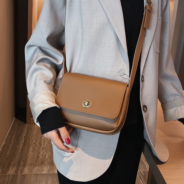 retro sense small square bag wild solid color flip oblique cross small bag shoulder female 2020 new
retro sense small square bag wild solid color flip oblique cross small bag shoulder female 2020 new