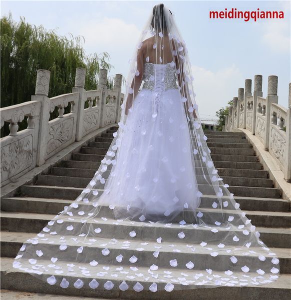 new selling fashion elegant white ivory cathedral length applique one layer alloy comb cut edge wedding veil meidingqianna brand, Black
new selling fashion elegant white ivory cathedral length applique one layer alloy comb cut edge wedding veil meidingqianna brand, Black