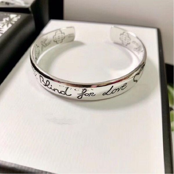 european and american fashion new retro style fashion silver bracelet, female charm bracelet, high quality, Golden;silver
european and american fashion new retro style fashion silver bracelet, female charm bracelet, high quality, Golden;silver