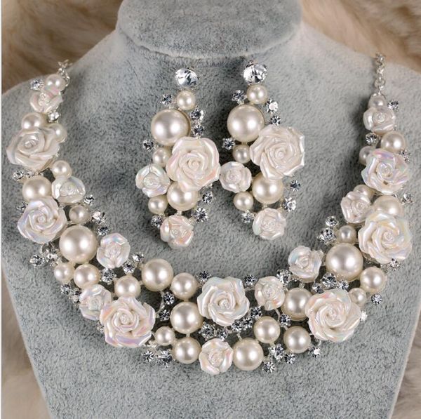 Bridal Accessories Tiaras Hair Necklace Earrings Accessories Wedding Jewelry Sets cheap price fashion style bride hair Pin crown
Bridal Accessories Tiaras Hair Necklace Earrings Accessories Wedding Jewelry Sets cheap price fashion style bride hair Pin crown