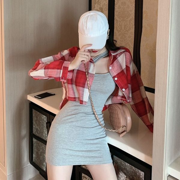 design two-piece set 2020 new long-sleeved plaid jacket oblique collar heart machine slimming dress suit female summer, White;black
design two-piece set 2020 new long-sleeved plaid jacket oblique collar heart machine slimming dress suit female summer, White;black