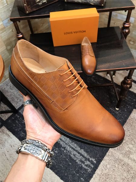 19ss gold pointed toe men dress shoes plus size men luxury british wind formal wedding business leather shoes men quality, Black
19ss gold pointed toe men dress shoes plus size men luxury british wind formal wedding business leather shoes men quality, Black