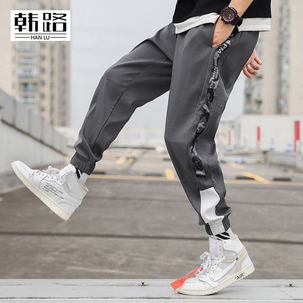 han road men's wear plus velvet casual pants 2019 autumn and winter new style men's camouflage panel sports beam leg sports pant, Black
han road men's wear plus velvet casual pants 2019 autumn and winter new style men's camouflage panel sports beam leg sports pant, Black