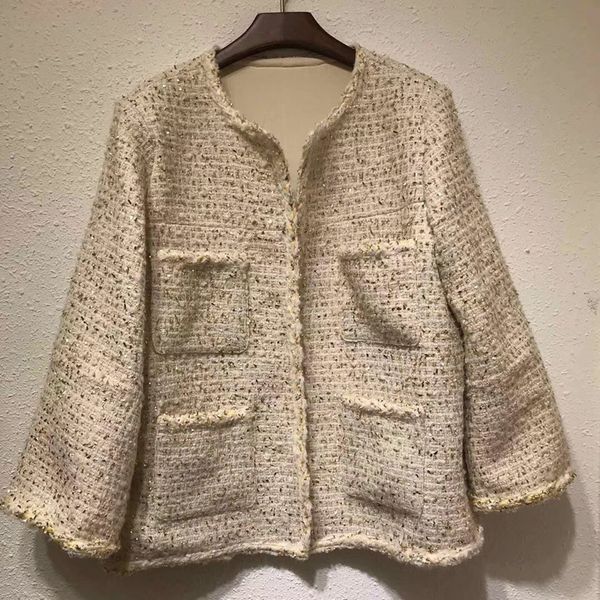 silk jacket for women long sleeve o-neck elegant lady solid coat for winter 2019 new women coat, Black;brown
silk jacket for women long sleeve o-neck elegant lady solid coat for winter 2019 new women coat, Black;brown