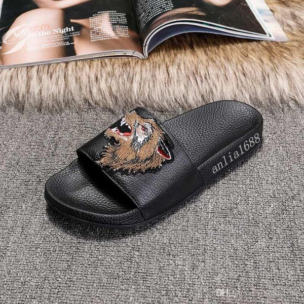 2018 mens and womens fashion wolf head tiger head embroidery slide sandals with molded rubber foot bed, Black
2018 mens and womens fashion wolf head tiger head embroidery slide sandals with molded rubber foot bed, Black