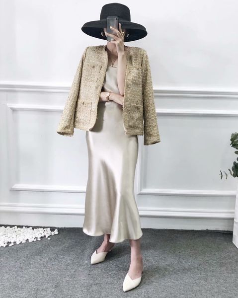 western style autumn retro french romantic debutante wind tweed gold thread short coat women's graceful, Black;white
western style autumn retro french romantic debutante wind tweed gold thread short coat women's graceful, Black;white
