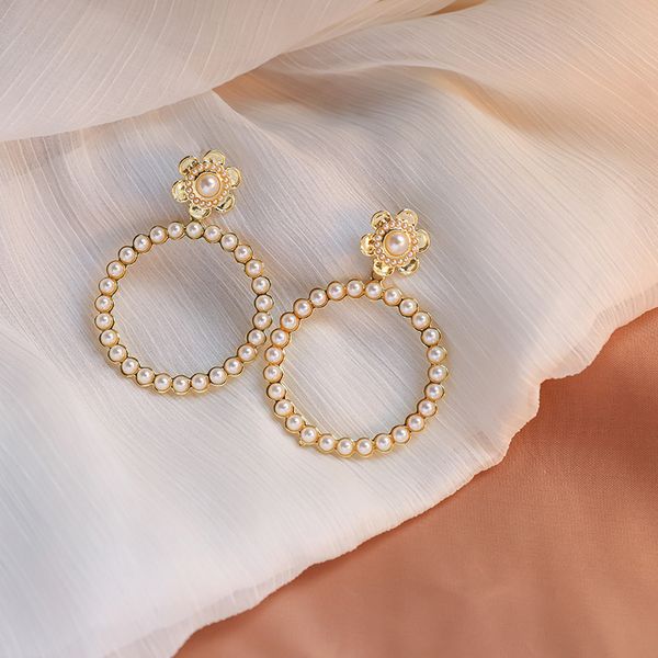 stud jinwateryu the same circle flower earrings female pearl round personality temperament wild, Golden;silver
stud jinwateryu the same circle flower earrings female pearl round personality temperament wild, Golden;silver
