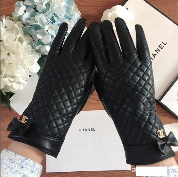 black plaid gloves high-grade warm women' gloves autumn winter outdoor sports driving designer gloves ing, Blue;gray
black plaid gloves high-grade warm women' gloves autumn winter outdoor sports driving designer gloves ing, Blue;gray