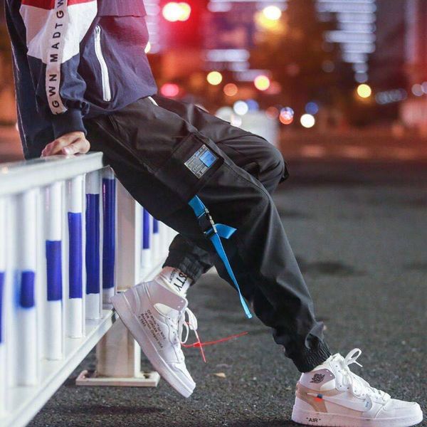 мужские беговые брюки мода сыпучие упругие талии hip-hop 2020 spring комбинезоны multi-карманный штанах мужская карандаш, Black
мужские беговые брюки мода сыпучие упругие талии hip-hop 2020 spring комбинезоны multi-карманный штанах мужская карандаш, Black