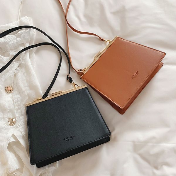new product small black bag female 2020 new korean version of the simple retro ins wild texture clip buckle shoulder bag
new product small black bag female 2020 new korean version of the simple retro ins wild texture clip buckle shoulder bag
