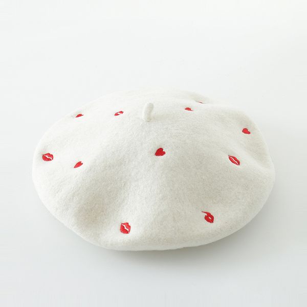 new red heart lip embroidery beret winter wool cap painter beanie hats ladies autumn fashion woolen hat
new red heart lip embroidery beret winter wool cap painter beanie hats ladies autumn fashion woolen hat