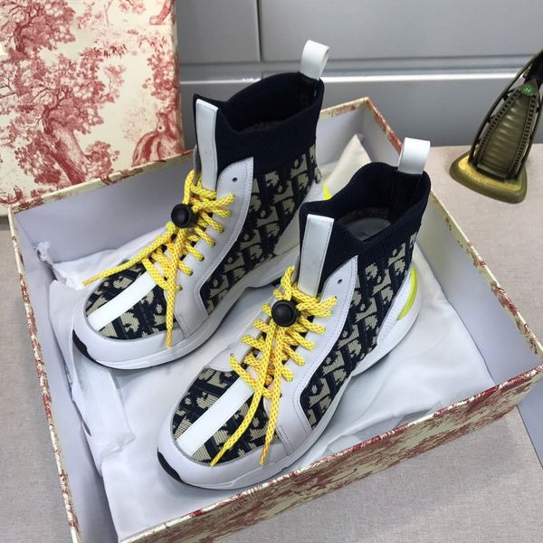 2019 new australia booties fashion designer men/women luxury air leather short boots white boots genuine leather ing, Black
2019 new australia booties fashion designer men/women luxury air leather short boots white boots genuine leather ing, Black