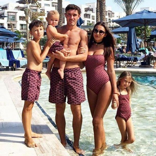 family matching men women kid boy girl swimsuit swimwear beachwear bathing suit, White;black
family matching men women kid boy girl swimsuit swimwear beachwear bathing suit, White;black