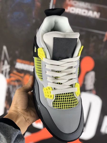 2020 air 4 se neon cool grey volt wolf grey anthracite men basketball shoes sports sneakers luxury ct5342-007 with box
2020 air 4 se neon cool grey volt wolf grey anthracite men basketball shoes sports sneakers luxury ct5342-007 with box