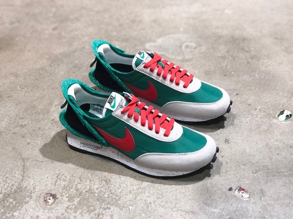 2019 breeding regent purple men's running shoes three-in-one training outdoor running men sports fashion sneakers dhl 5 
2019 breeding regent purple men's running shoes three-in-one training outdoor running men sports fashion sneakers dhl 5