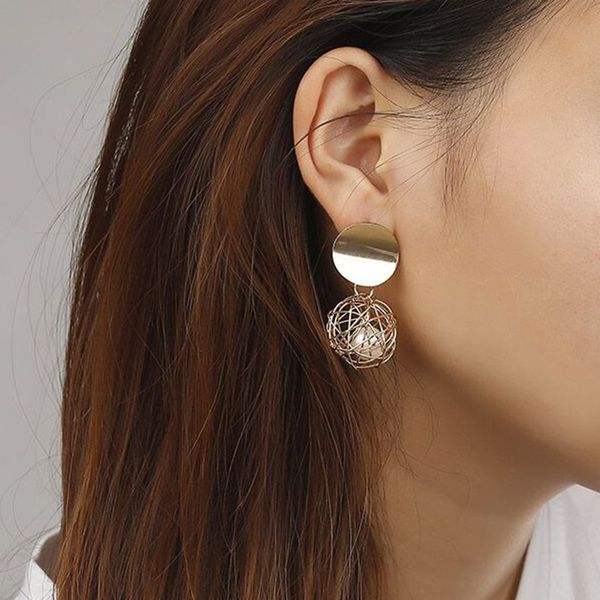 new fashion stud earrings for women golden color round ball geometric earrings for party wedding gift wholesale ear jewelry pendientes
new fashion stud earrings for women golden color round ball geometric earrings for party wedding gift wholesale ear jewelry pendientes