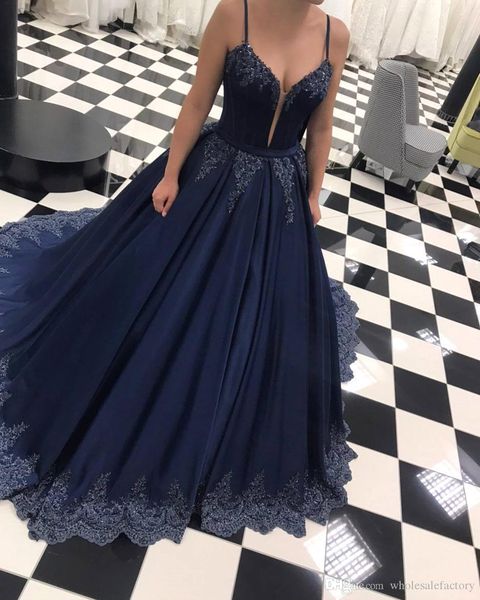 new amazing navy blue lace prom dresses a line spaghetti straps tulle applique long formal party wear gowns robe de mariee, Black
new amazing navy blue lace prom dresses a line spaghetti straps tulle applique long formal party wear gowns robe de mariee, Black