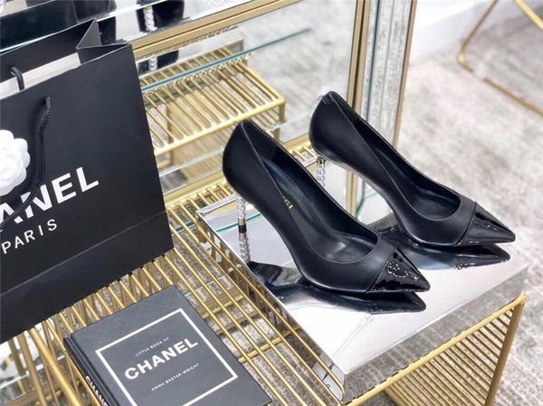 Горячие Насосы Lambskin Патентный телячьей Роскошная кожа Женщины Высокий каблук Pearl пятки платформы ботинки платья способа овчины Size35-40
Горячие Насосы Lambskin Патентный телячьей Роскошная кожа Женщины Высокий каблук Pearl пятки платформы ботинки платья способа овчины Size35-40