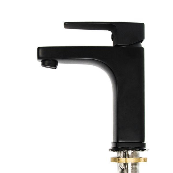 High Quality Black Bathroom Faucet Brass Material Black Color Electroplate Fashion Design Deck Mounted Basin Water Mixer
High Quality Black Bathroom Faucet Brass Material Black Color Electroplate Fashion Design Deck Mounted Basin Water Mixer