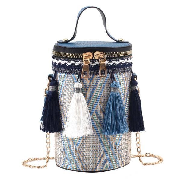 2020 summer fashion new handbag straw bag women bag round tote hand metal ring tassel chain shoulder travel
2020 summer fashion new handbag straw bag women bag round tote hand metal ring tassel chain shoulder travel