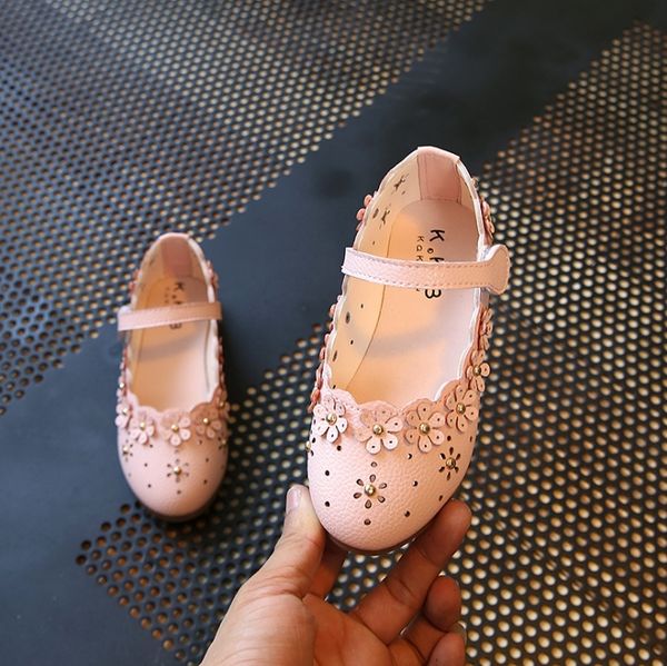 2019 новые осенние маленькие цветы полые девушки одинокие ботинки большие дети маленькие ботинки корейских девочек, Black;red
2019 новые осенние маленькие цветы полые девушки одинокие ботинки большие дети маленькие ботинки корейских девочек, Black;red