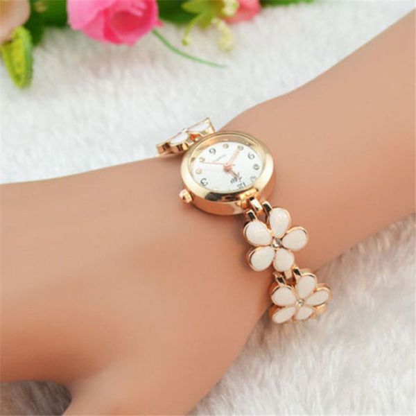 fashion daisies flower rose gold bracelet wrist watch women girl gift elegant beautiful casual clock montre femme *y, Slivery;brown
fashion daisies flower rose gold bracelet wrist watch women girl gift elegant beautiful casual clock montre femme *y, Slivery;brown