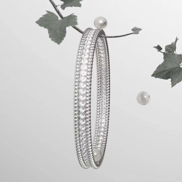 beaded full diamond narrow bracelet for women girl gold & silver bracelet jewelry 2020 new design, Golden;silver
beaded full diamond narrow bracelet for women girl gold & silver bracelet jewelry 2020 new design, Golden;silver