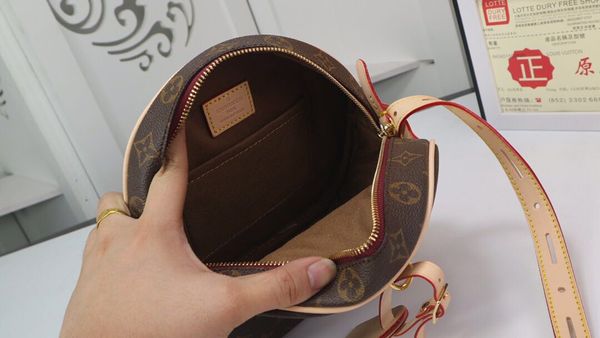 2294 leather classic fashion handbag card bag zero wallet men's and women's backpacks single shoulder bag 52294
2294 leather classic fashion handbag card bag zero wallet men's and women's backpacks single shoulder bag 52294