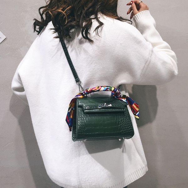 women's 2020 new style stone pattern lady bags silk scarf handbag fan crossbody/shoulder bag fashion bag
women's 2020 new style stone pattern lady bags silk scarf handbag fan crossbody/shoulder bag fashion bag
