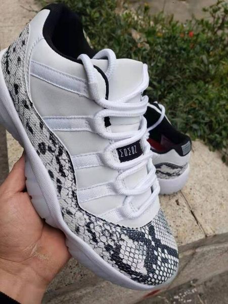 se box)2019 11 low (with snakeskin light bone basketball shoes university red black sneaker
se box)2019 11 low (with snakeskin light bone basketball shoes university red black sneaker