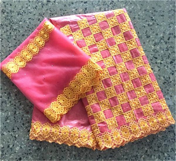 fashion bazin riche fabrics tissu african bazin brode getzner 2018 basin riche getzner french lace 5+2yards/lot, Black;white
fashion bazin riche fabrics tissu african bazin brode getzner 2018 basin riche getzner french lace 5+2yards/lot, Black;white
