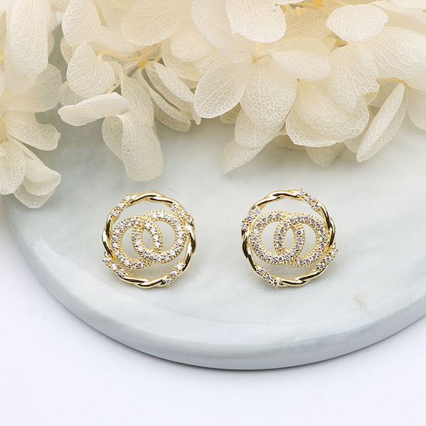 2020 selling luxury ladies earrings letter earrings high-end temperament letter earrings elegant concise fashion style gifts, Golden;silver
2020 selling luxury ladies earrings letter earrings high-end temperament letter earrings elegant concise fashion style gifts, Golden;silver