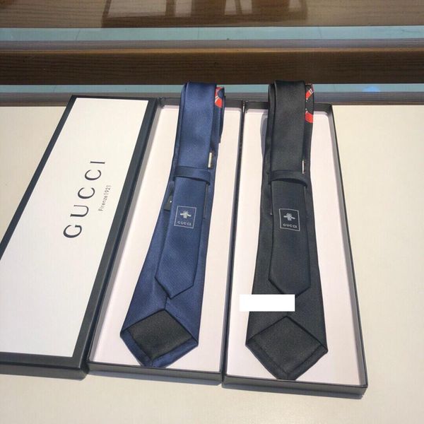 мужская модельер tie мужские нового высокого качества twill шелк ручной работы на заказ tie осень новый черный и синий 2 цвет бизнес tie, Blue;purple
мужская модельер tie мужские нового высокого качества twill шелк ручной работы на заказ tie осень новый черный и синий 2 цвет бизнес tie, Blue;purple